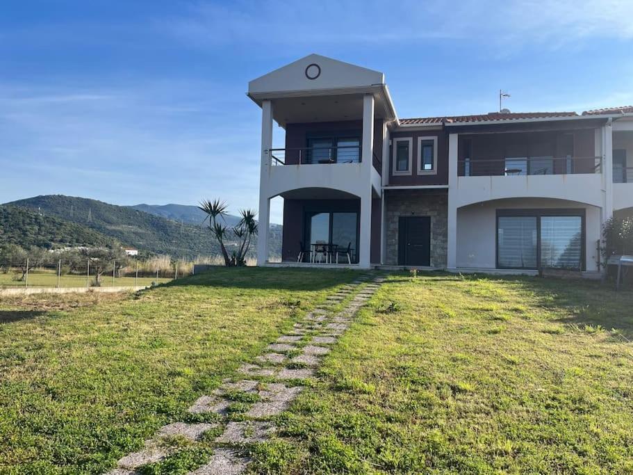 Villa Chiliadou *